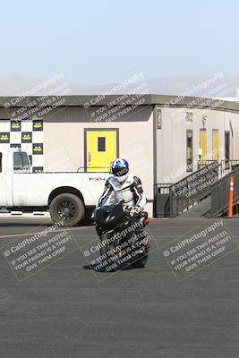 media/Apr-10-2022-SoCal Trackdays (Sun) [[f104b12566]]/Around the Pits/